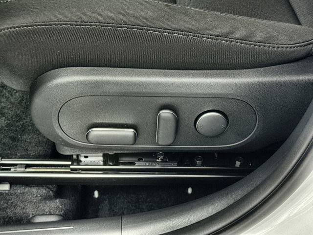 Certified 2025 Hyundai Kona SEL image 37