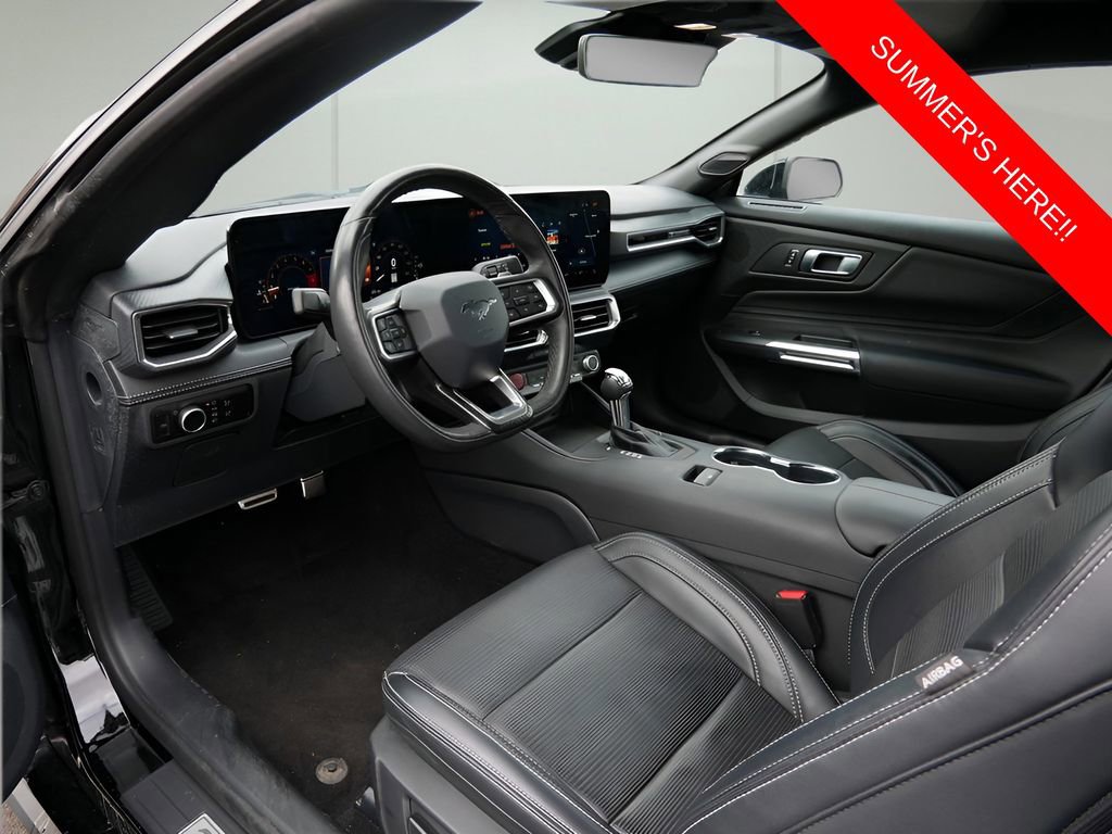 Used 2025 Ford Mustang GT Premium image 10