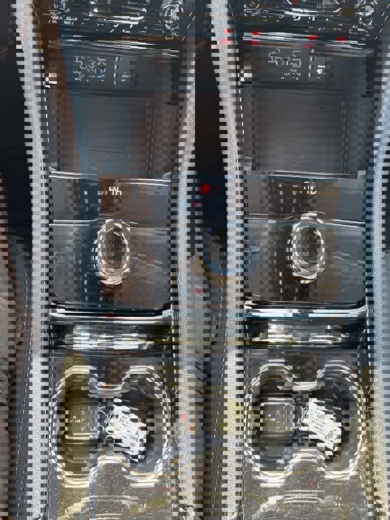 Used 2022 Jeep Grand Cherokee L Laredo w/ Luxury Tech Group I image 19