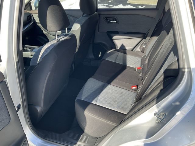 Used 2023 Nissan Rogue SV image 12