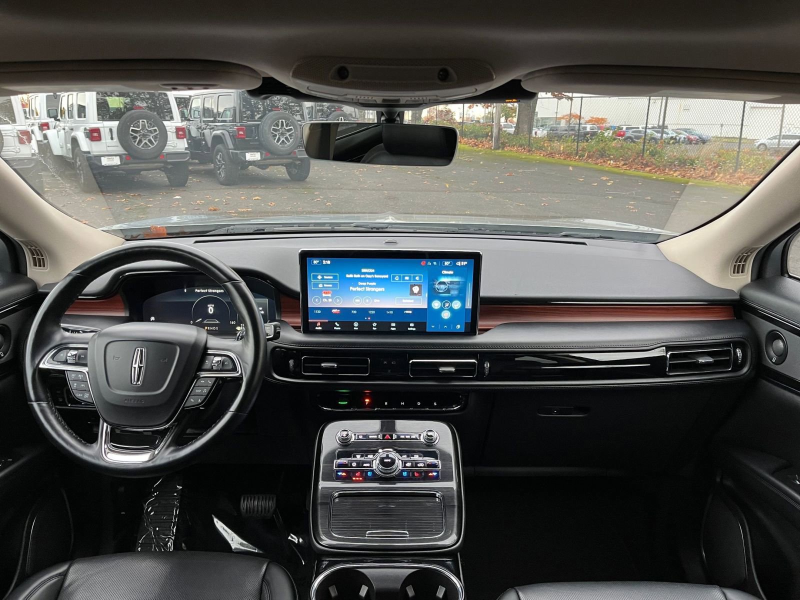 Used 2023 Lincoln Nautilus Reserve w/ Equipment Group 201A image 35