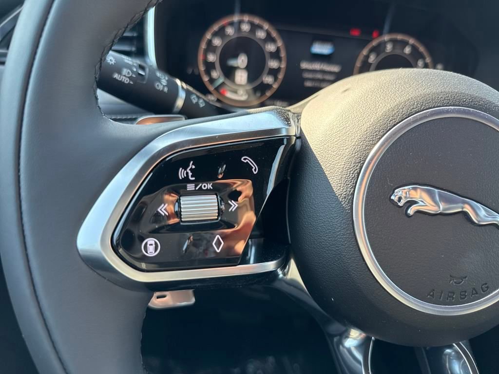 New 2026 Jaguar F-PACE R-Dynamic S image 20