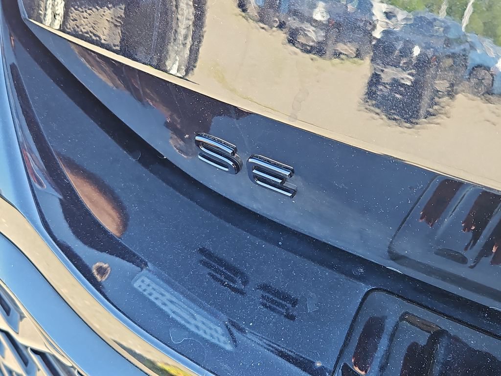 Used 2026 Volkswagen Tiguan SE R-Line AWD/4WD image 12