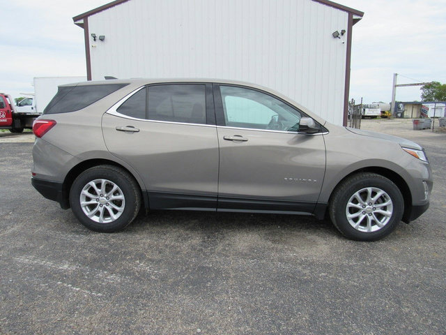 Used 2019 Chevrolet Equinox LT AWD/4WD image 2