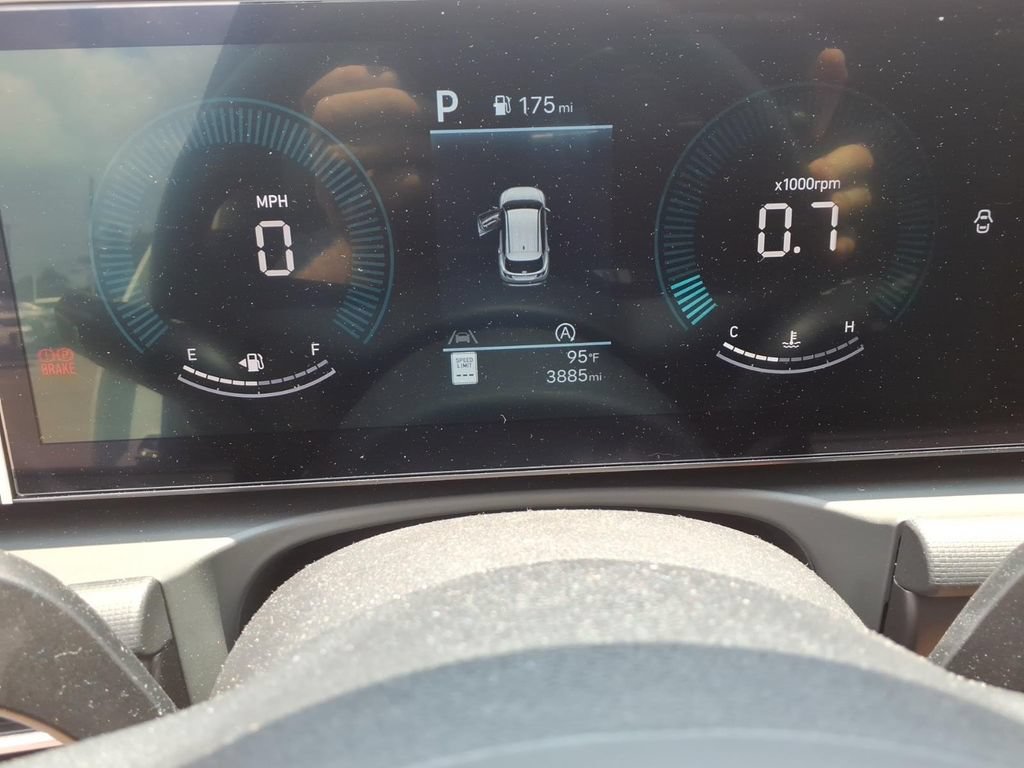 New 2026 Hyundai Tucson SEL Plus FWD image 18