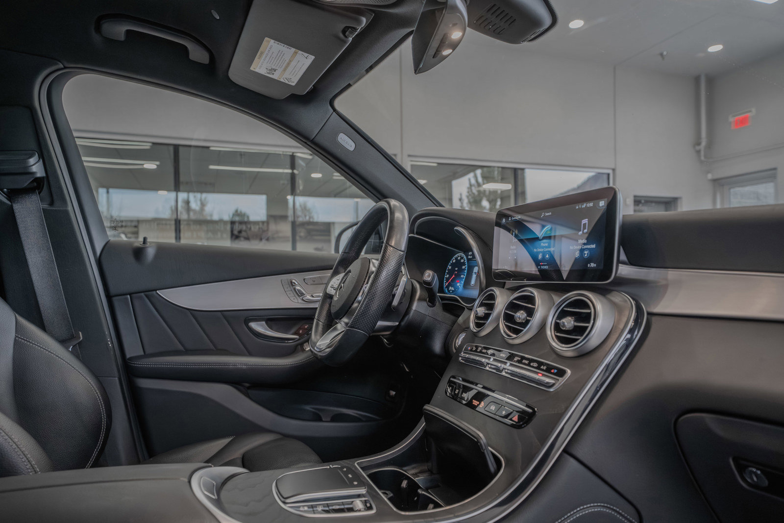 Used 2021 Mercedes-Benz GLC 300 GLC 300 image 18