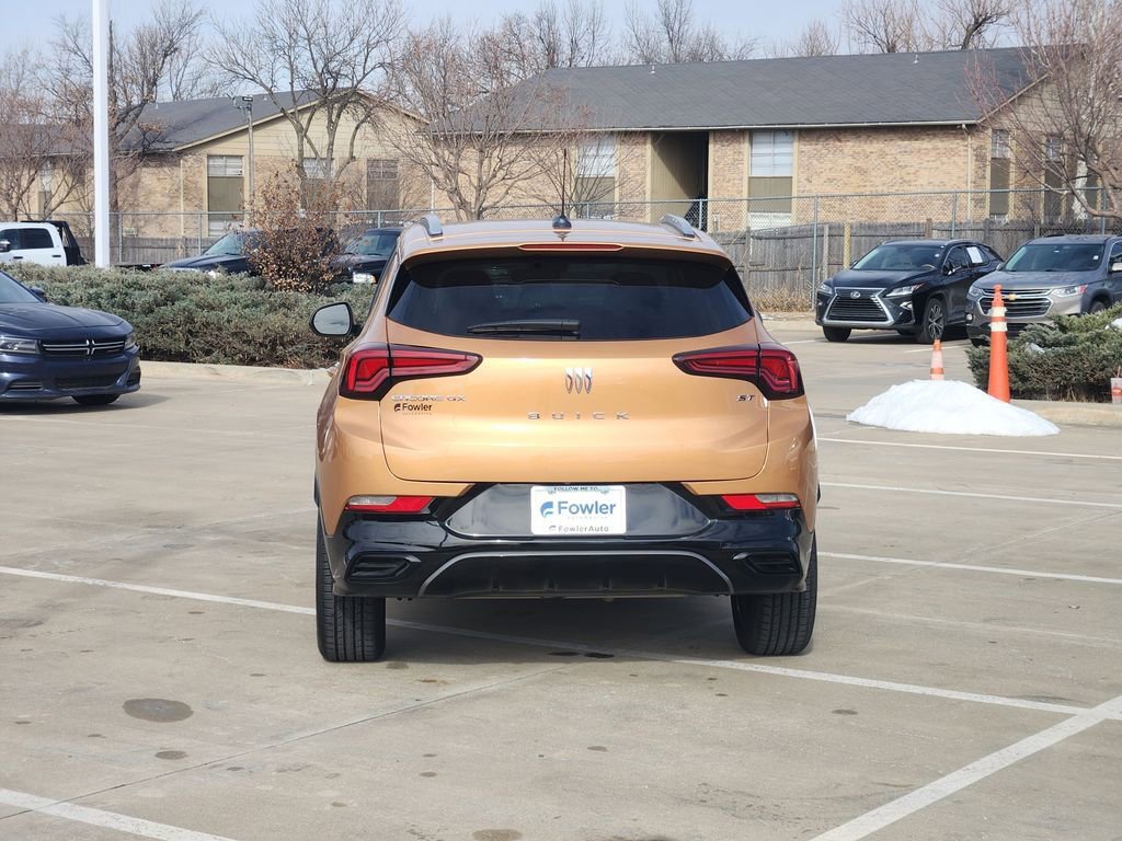 Used 2024 Buick Encore GX Sport Touring image 6