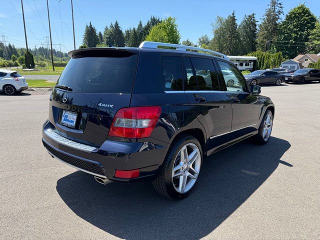 Used 2011 Mercedes-Benz GLK 350 4MATIC image 4