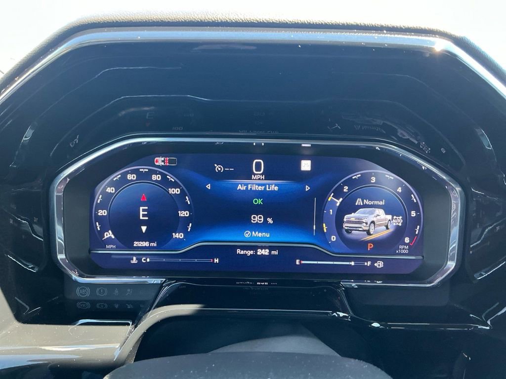 Used 2025 Chevrolet Silverado 1500 LTZ image 19