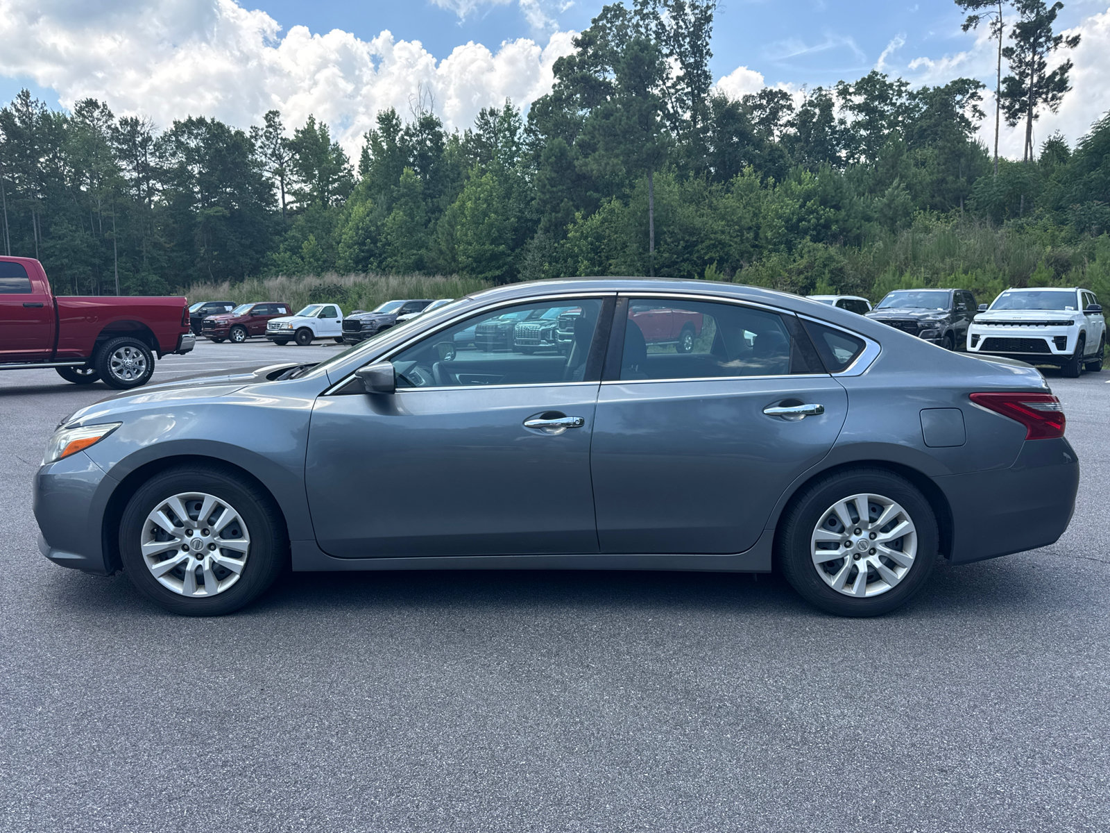 Used 2018 Nissan Altima 2.5 S w/ S Convenience Package FWD image 5