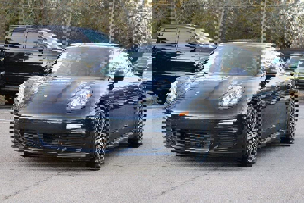 Used 2016 Porsche Panamera Edition image 3