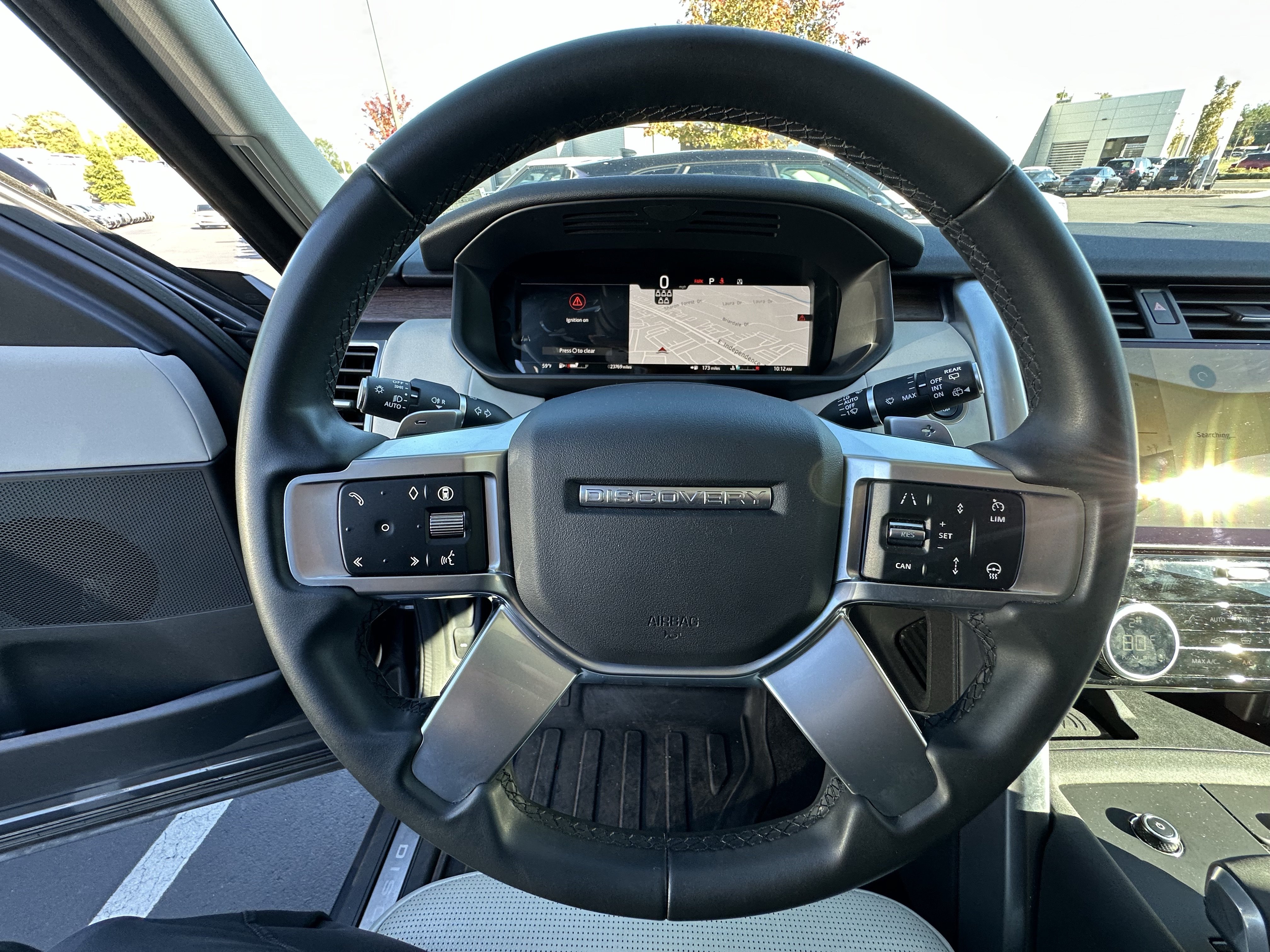 Used 2024 Land Rover Discovery S AWD/4WD image 20