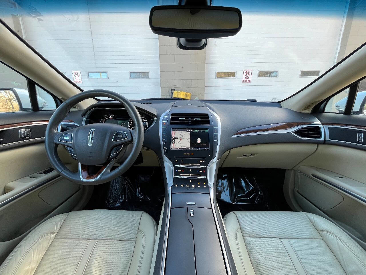 Used 2014 Lincoln MKZ Base AWD V6 4dr Sedan image 22