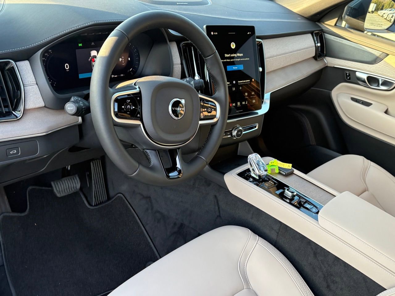 New 2026 Volvo XC90 B6 Plus image 12