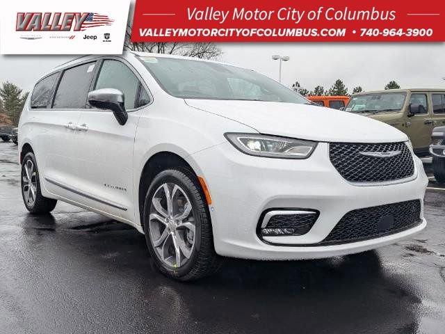 New 2026 Chrysler Pacifica Pinnacle image 1