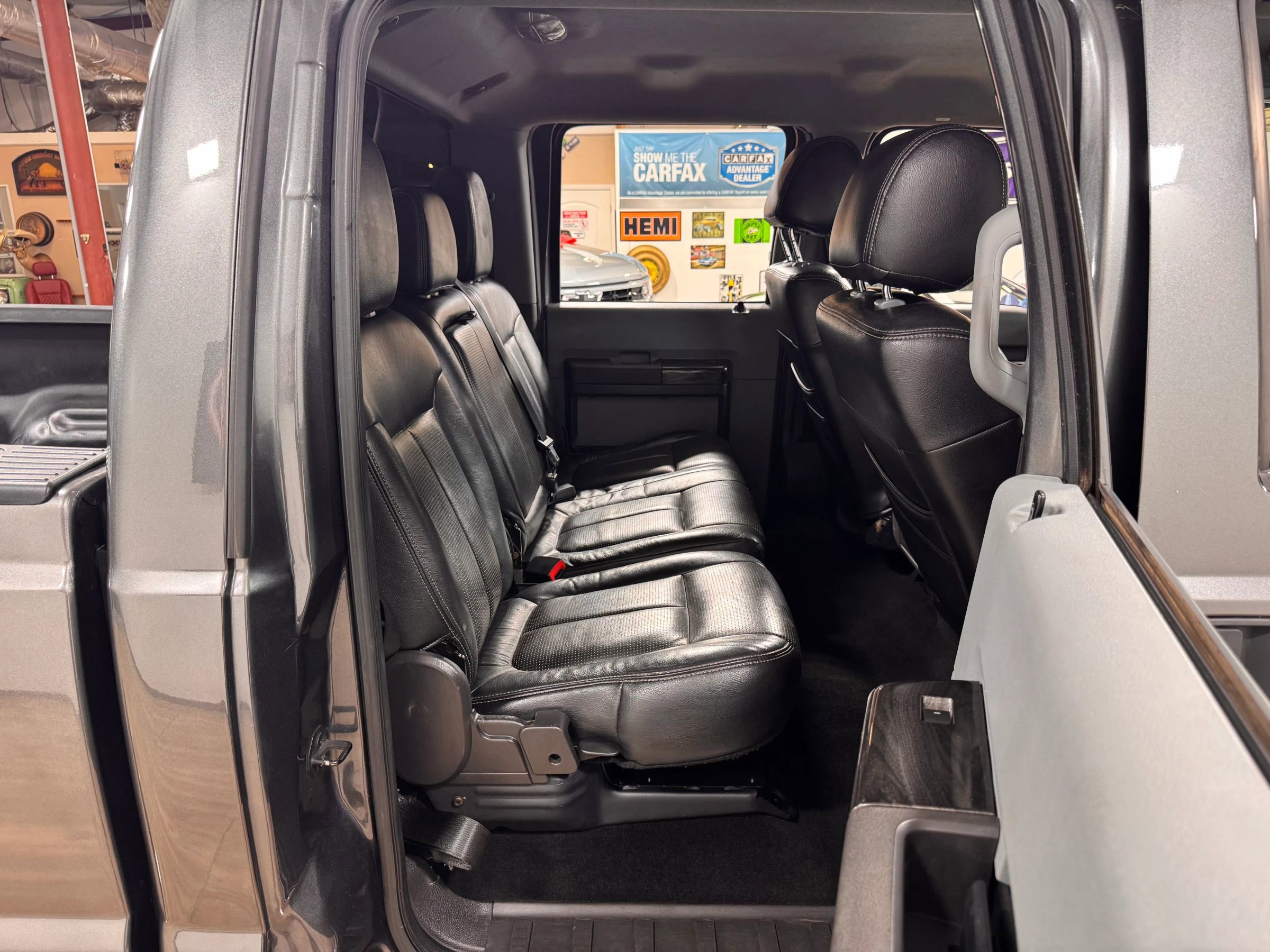 Used 2015 Ford F250 XLT w/ XLT Interior Package image 18