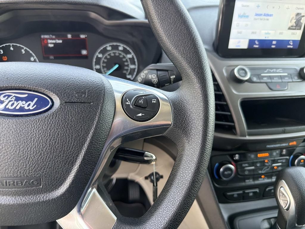 Used 2022 Ford Transit Connect XLT FWD image 24