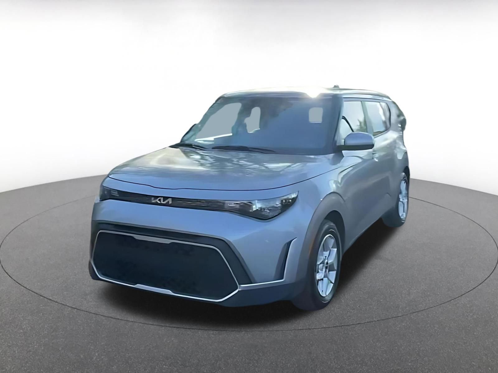 Used 2025 Kia Soul LX w/ LX Technology Package image 7