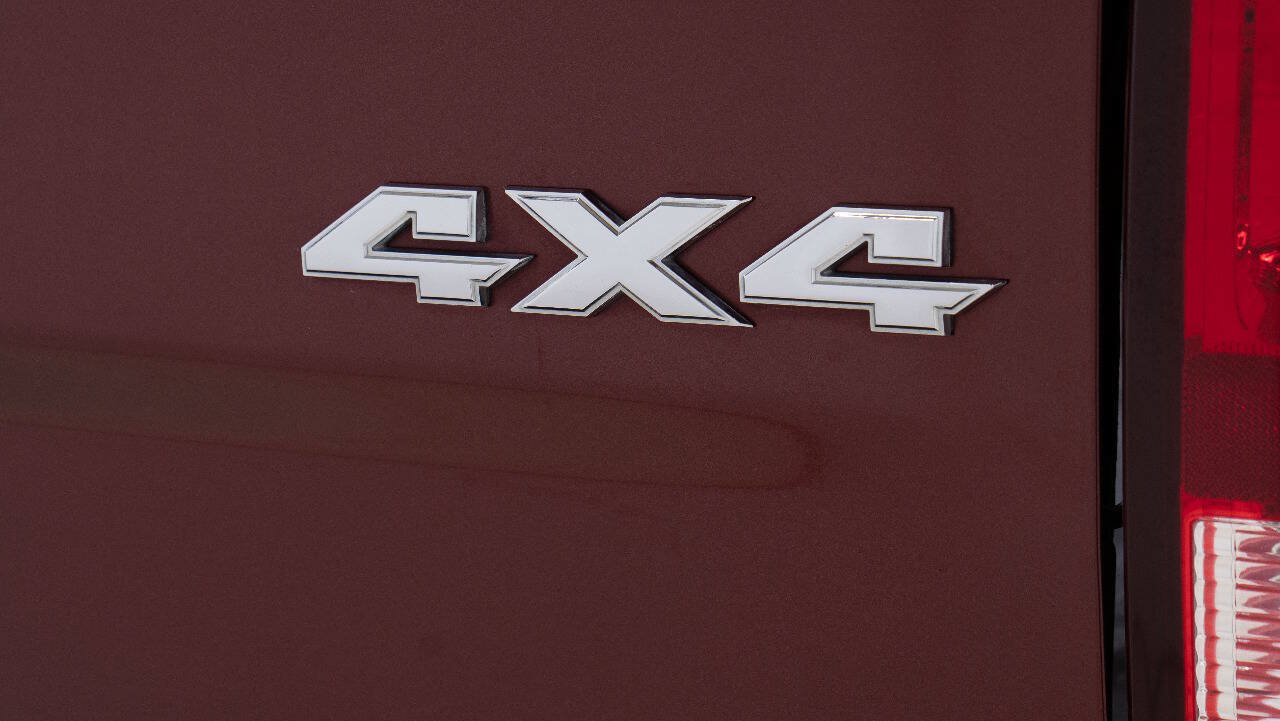 Used 2018 RAM 2500 Lone Star w/ Sport Appearance Group AWD/4WD image 19