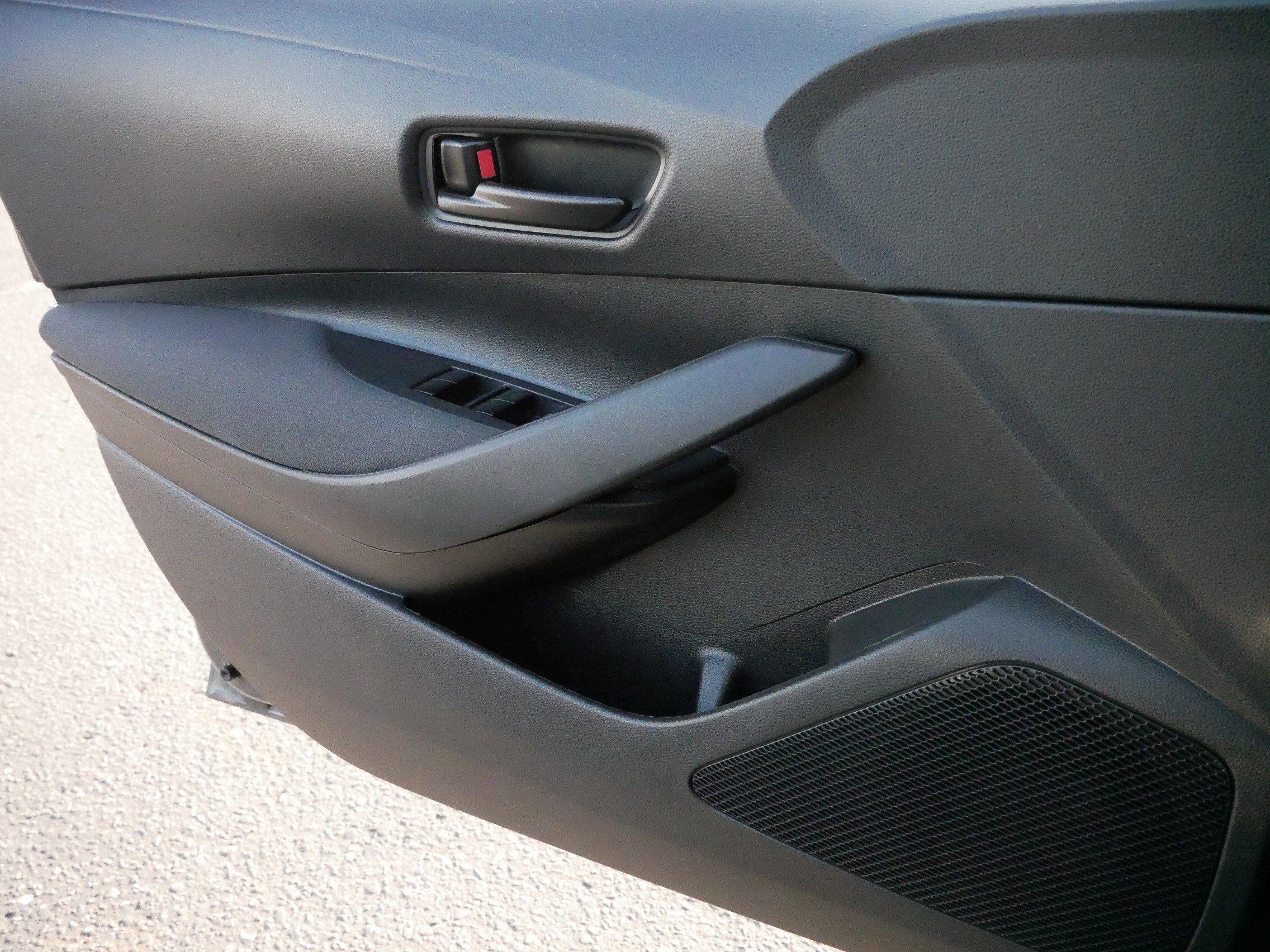 Used 2024 Toyota Corolla LE image 27