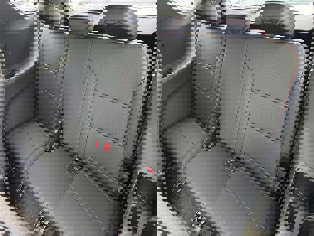 New 2026 Chevrolet Traverse RS image 7