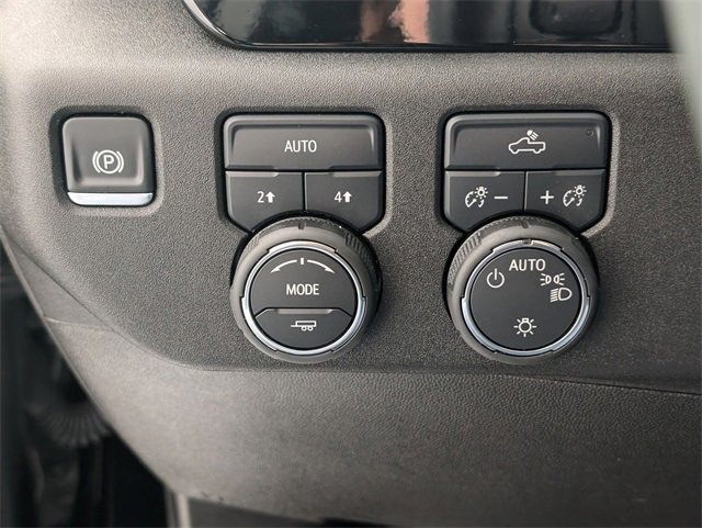 Used 2025 Chevrolet Silverado 1500 LT image 15