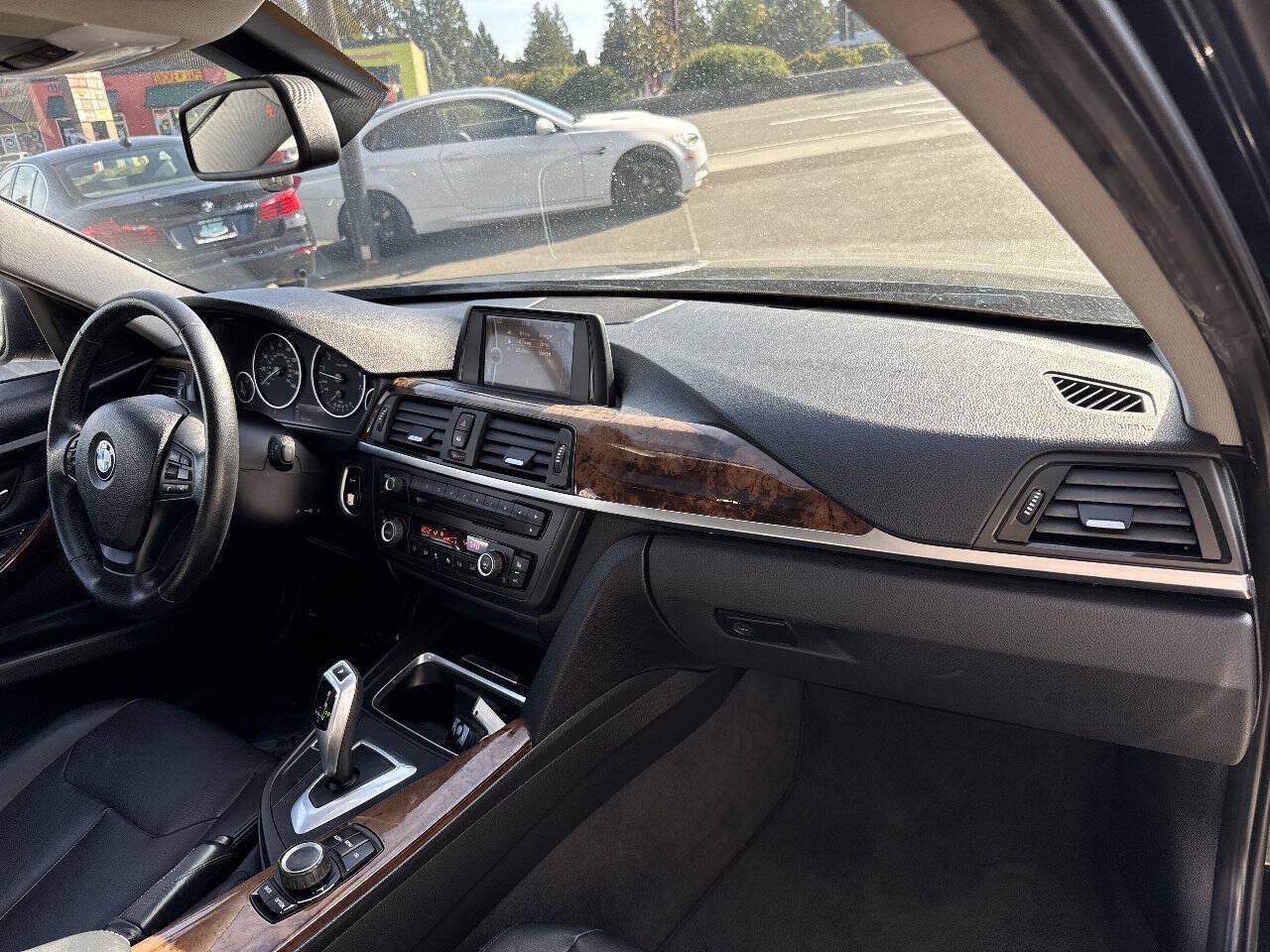 Used 2013 BMW 328i Sedan RWD image 18