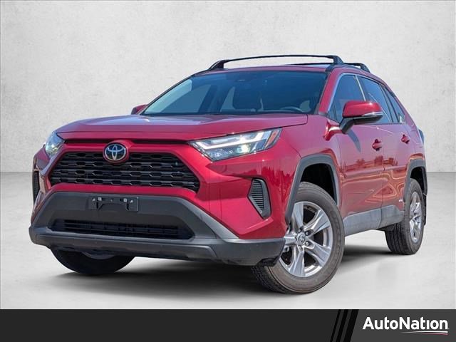 Used 2025 Toyota RAV4 XLE video 1