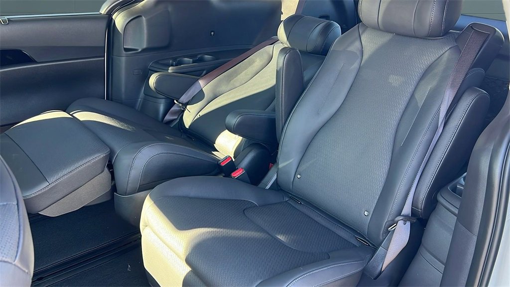 New 2026 Kia Carnival SX Prestige image 6