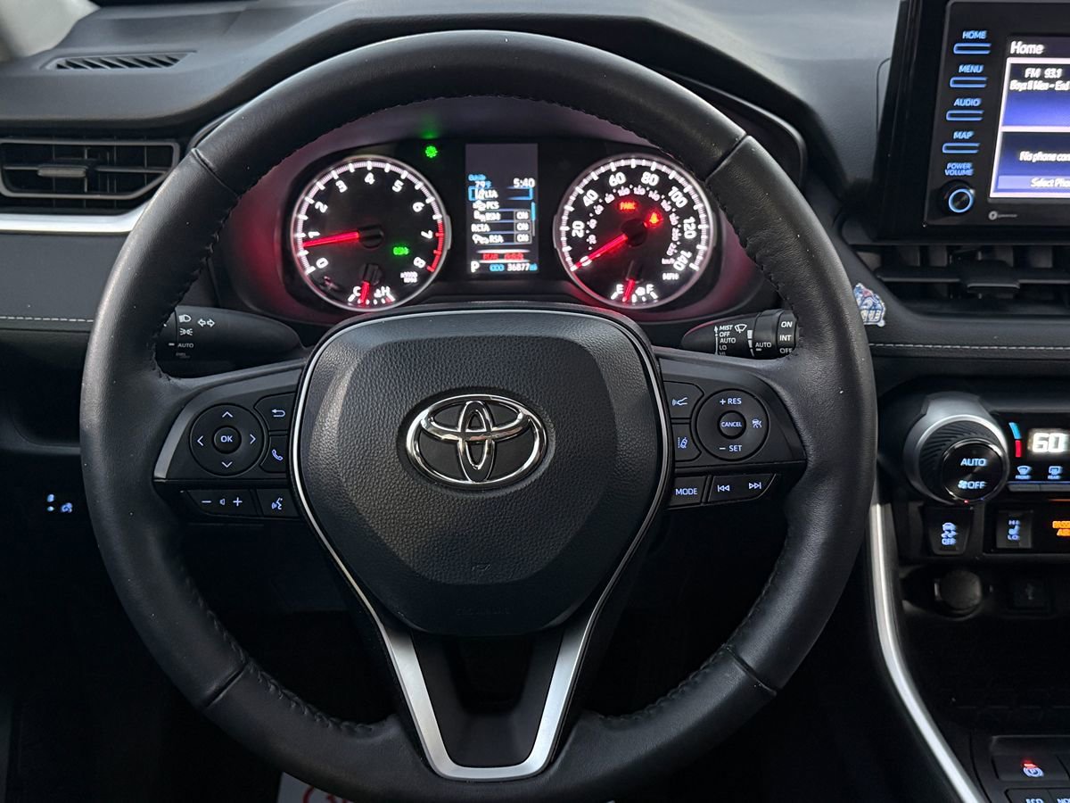 Used 2022 Toyota RAV4 XLE w/ Convenience Package AWD/4WD image 15
