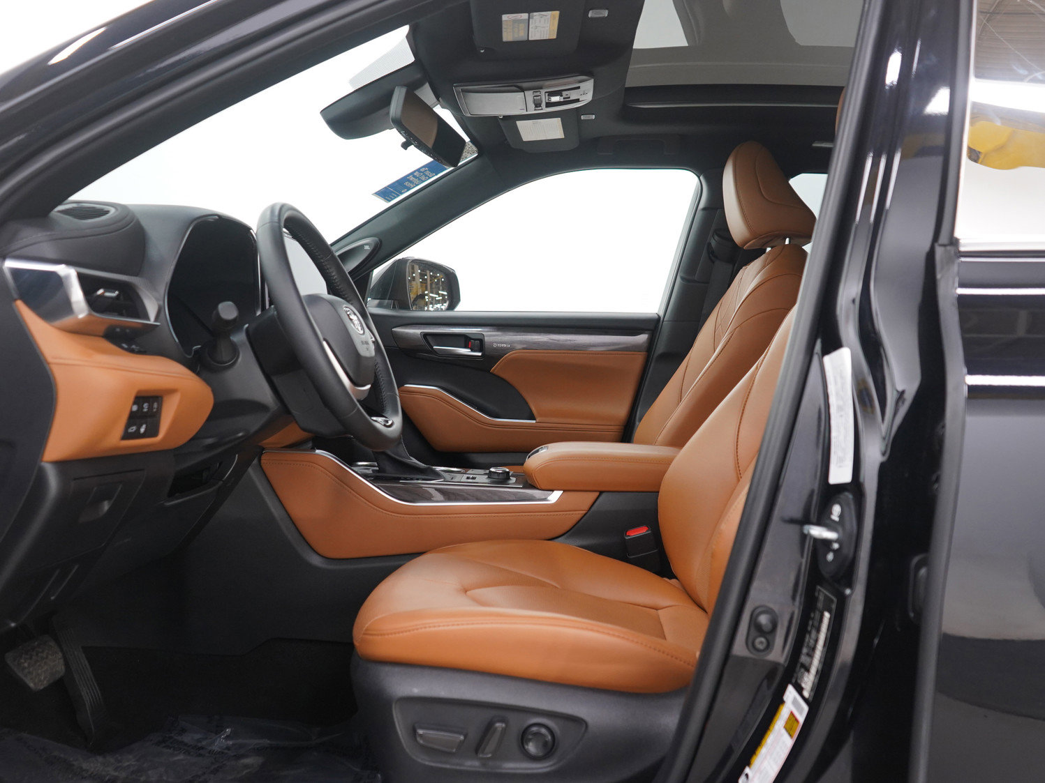 Used 2023 Toyota Highlander Platinum image 23