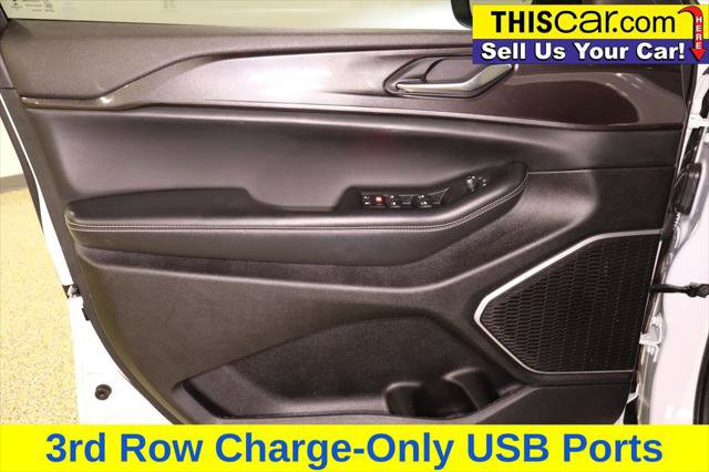 Used 2022 Jeep Grand Cherokee L Laredo w/ Luxury Tech Group I image 31