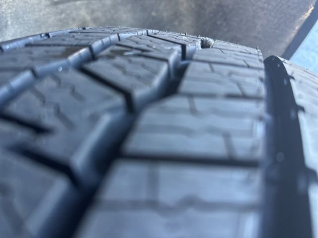 Used 2025 Chevrolet Silverado 1500 LT image 39