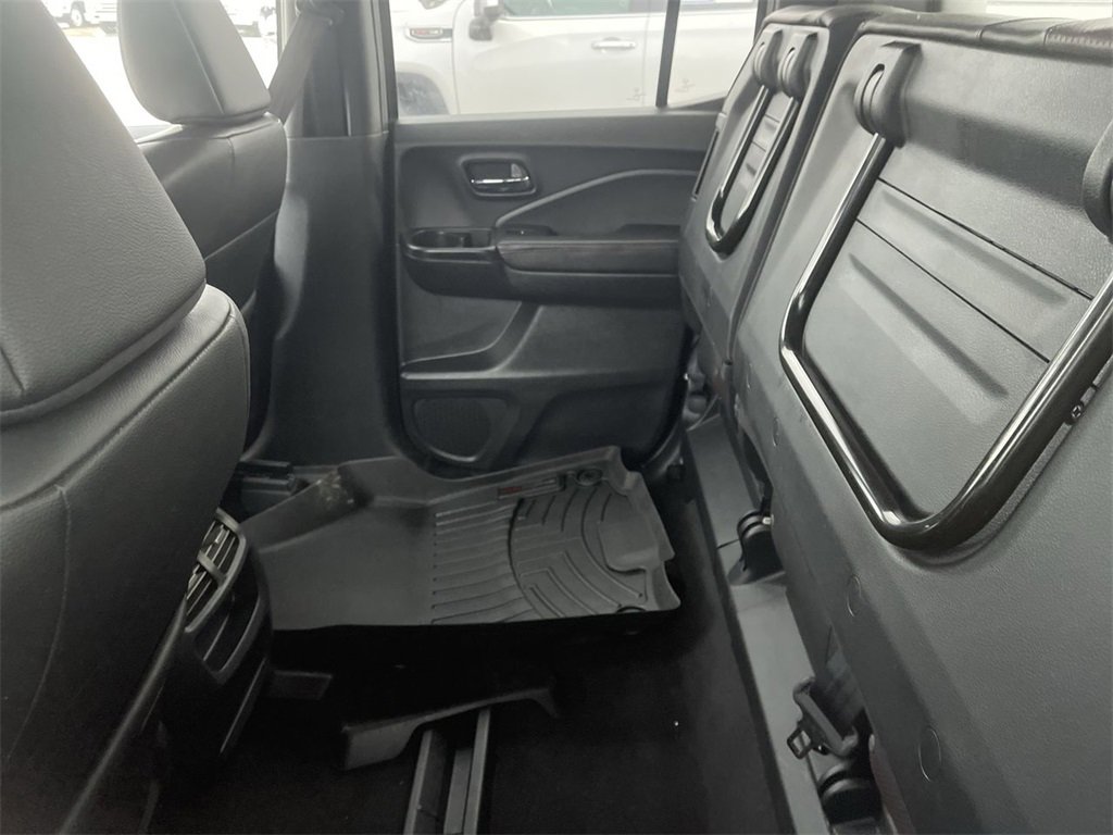 Used 2019 Honda Ridgeline Black Edition image 5