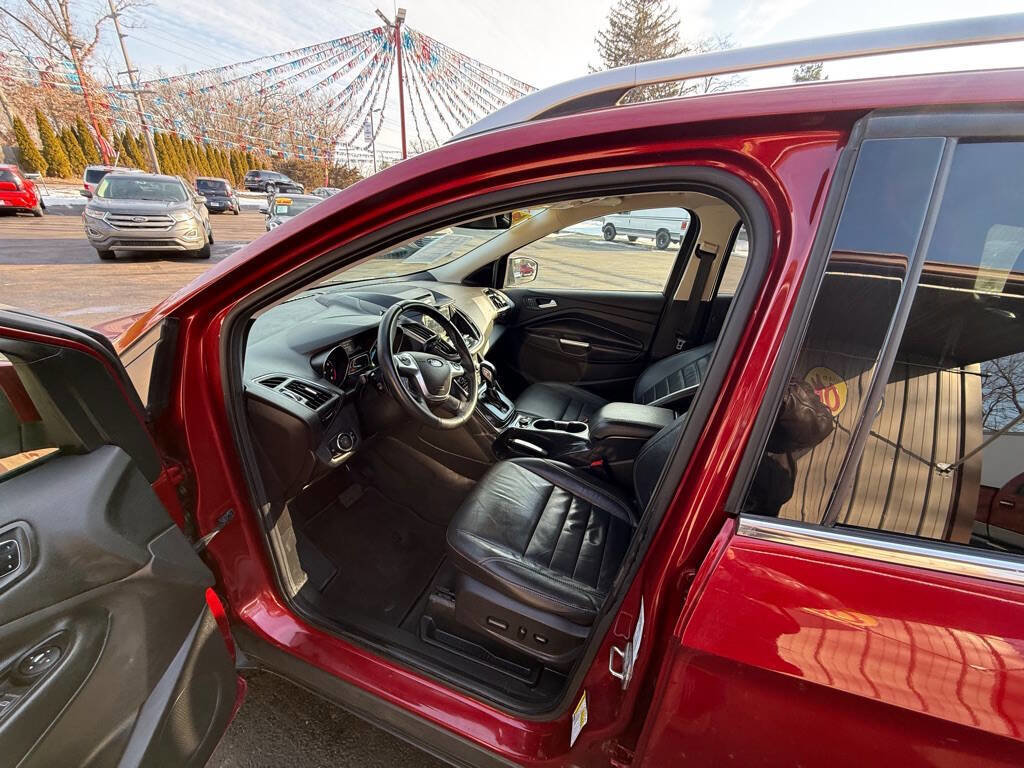 Used 2015 Ford Escape Titanium w/ Equipment Group 301A image 8