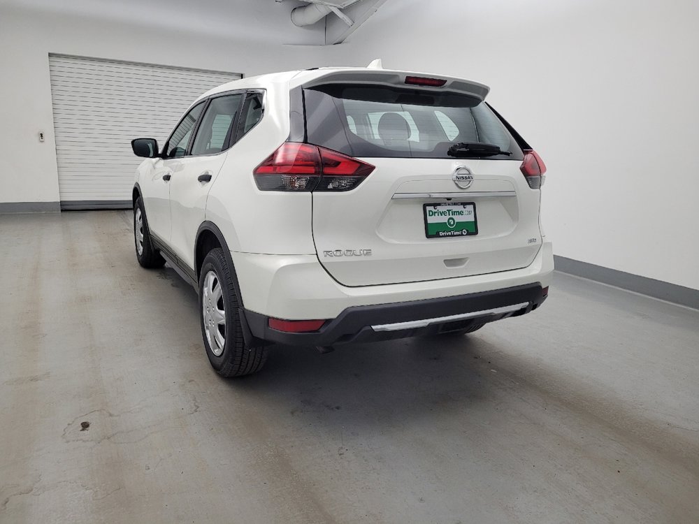 Used 2017 Nissan Rogue S AWD/4WD image 5