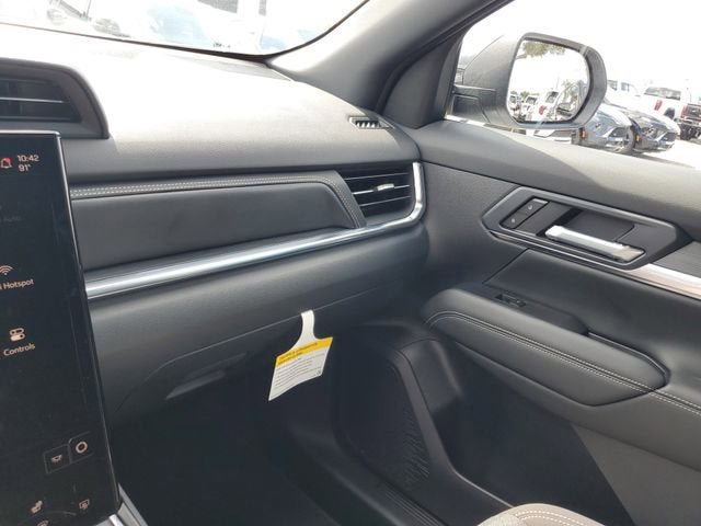New 2026 GMC Terrain Elevation w/ Black Edition FWD image 25