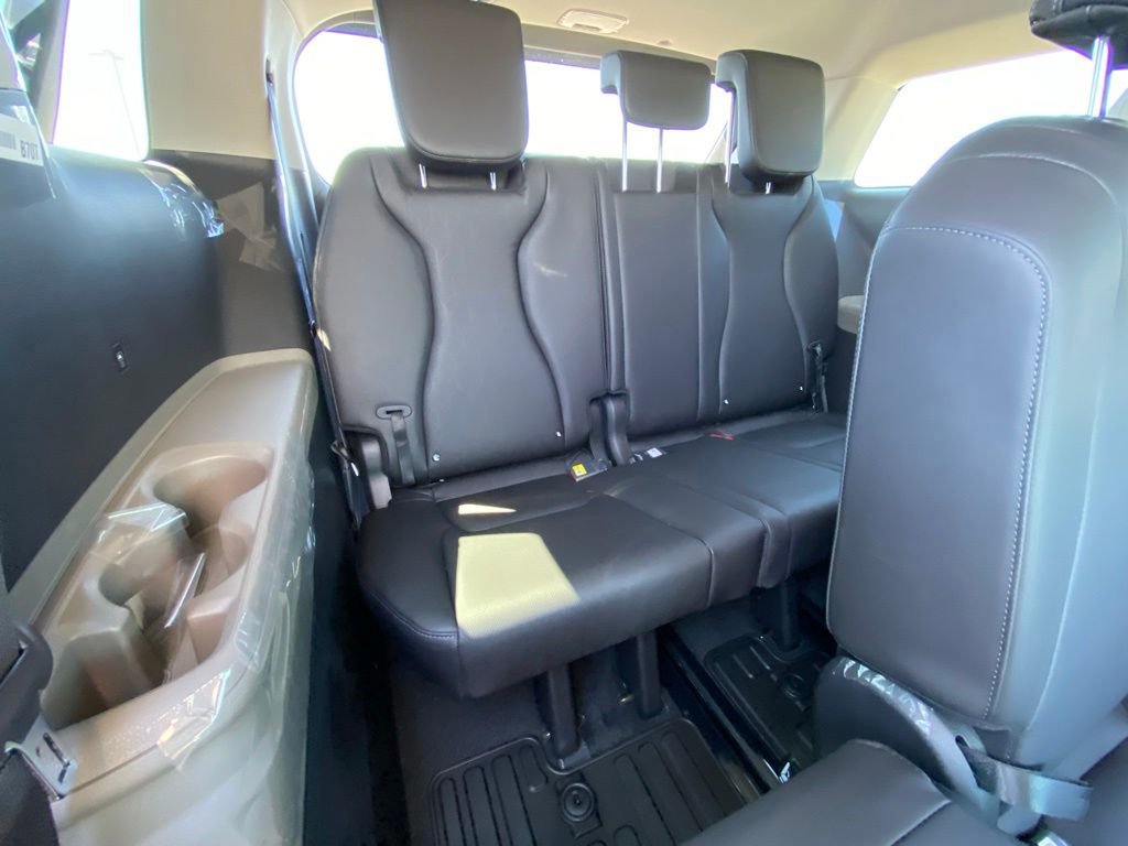 New 2026 Kia Carnival image 21