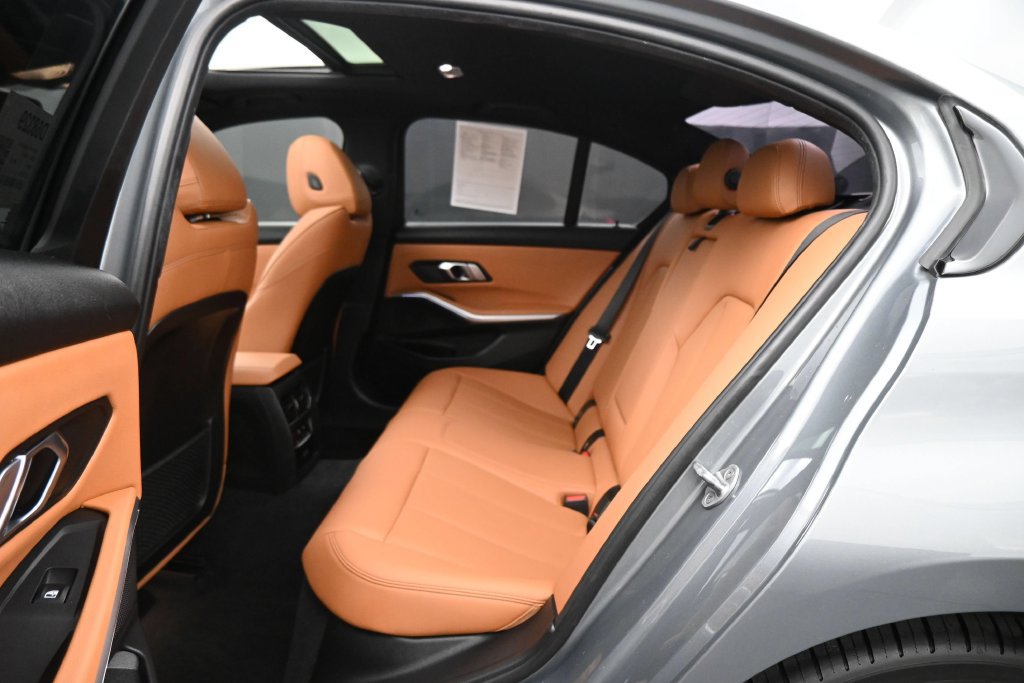 Used 2023 BMW 330i Sedan w/ Driving Assistance Package RWD image 17