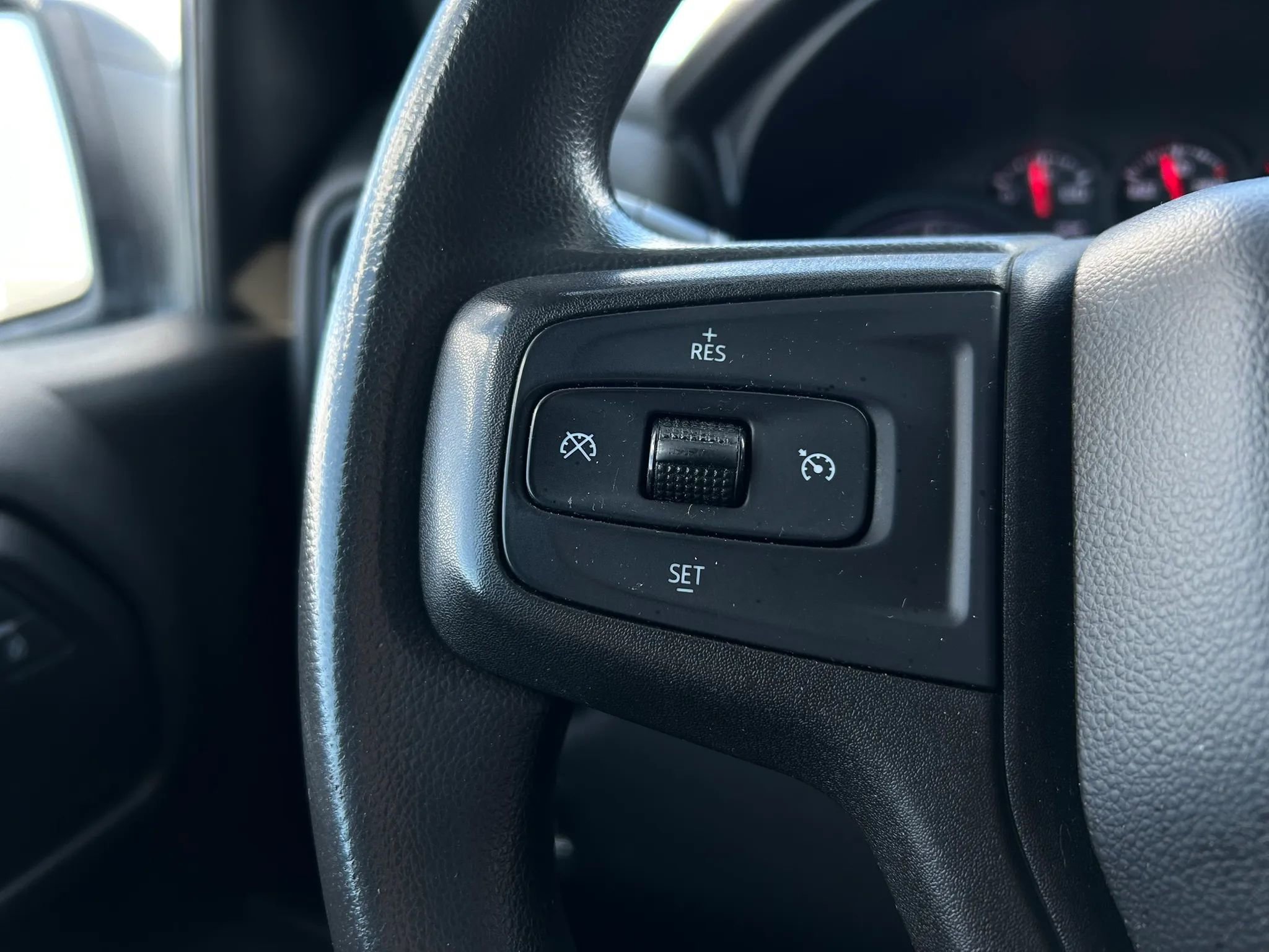 Used 2019 Chevrolet Silverado 1500 Custom Trail Boss w/ Custom Convenience Package AWD/4WD image 16