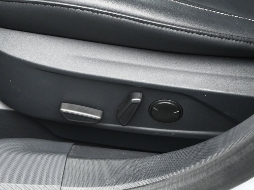 Certified 2021 Ford Mustang Mach-E Select image 9