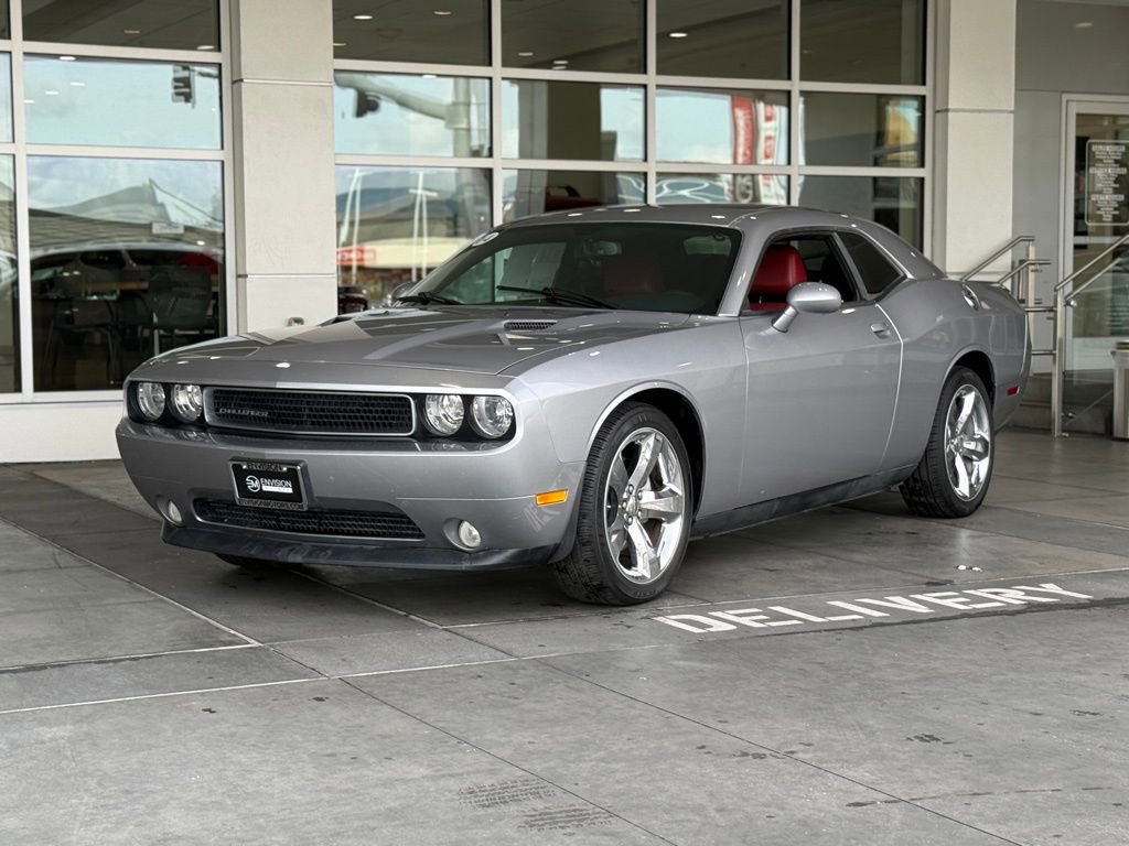 Used 2014 Dodge Challenger SXT Plus image 2