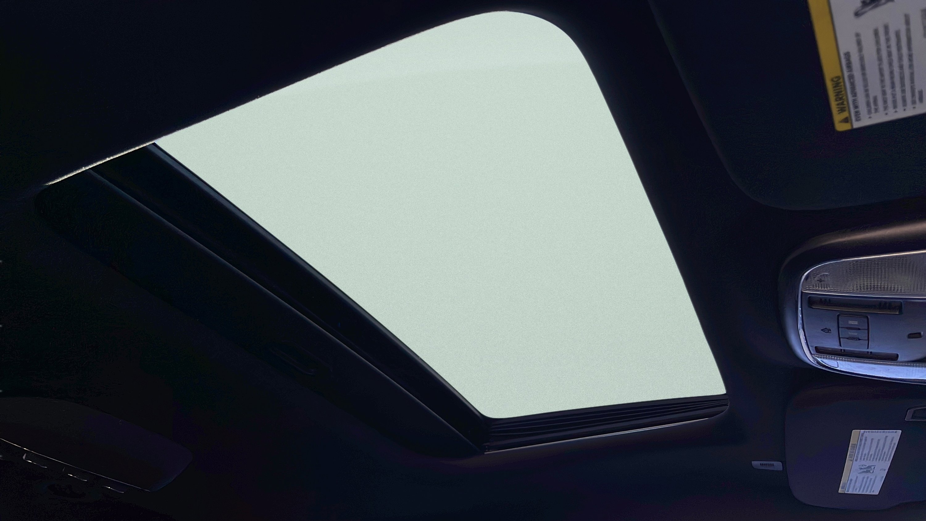 Used 2019 Dodge Durango R/T w/ Technology Group image 30