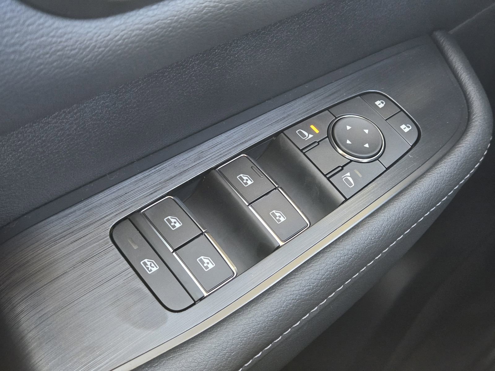 New 2026 Nissan Armada SV image 20