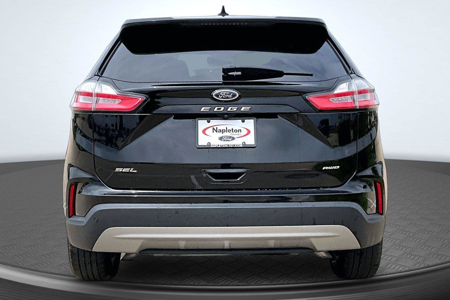 Used 2023 Ford Edge SEL w/ Convenience Package AWD/4WD image 4