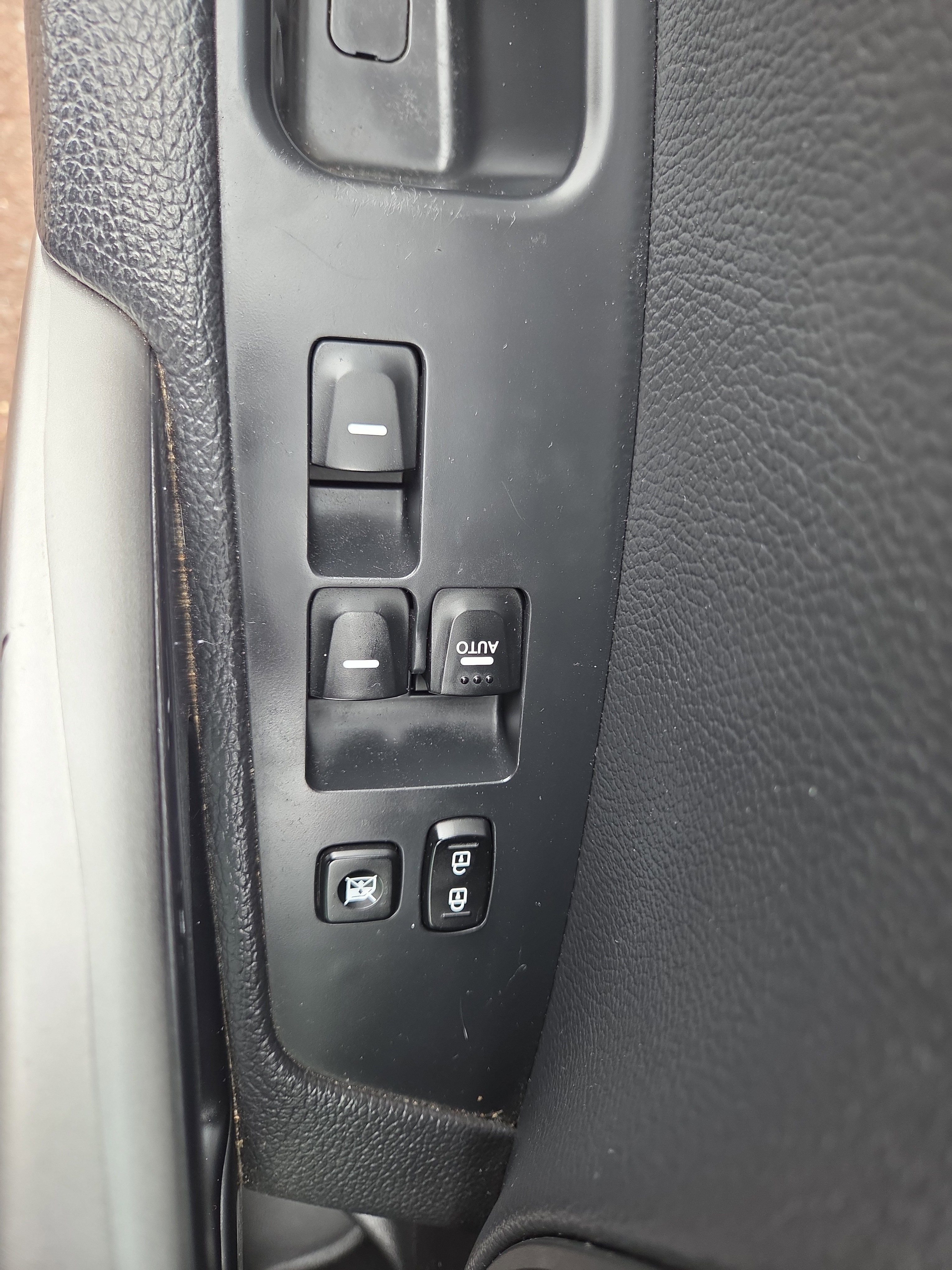 Used 2014 Hyundai Veloster Turbo w/ Turbo Technology Package 04 image 29