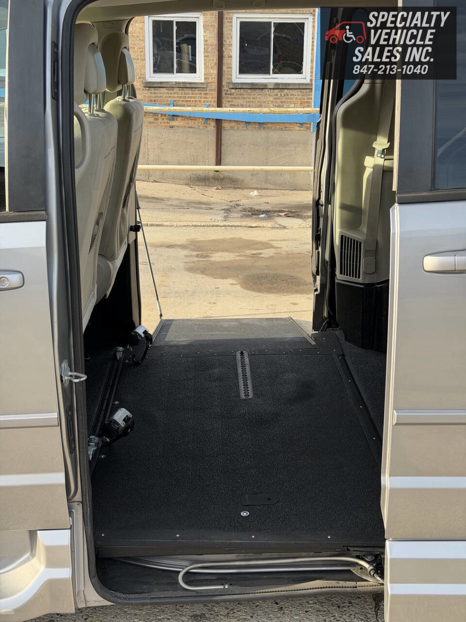 Used 2016 Dodge Grand Caravan SE w/ Quick Order Package 29E SE image 13