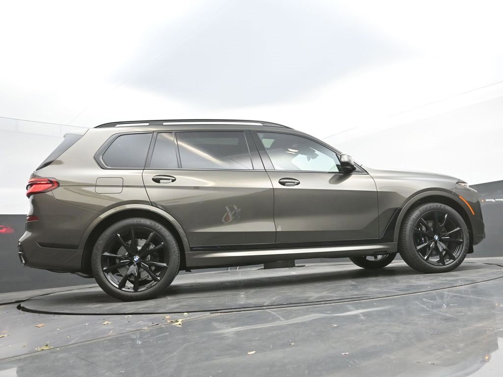 New 2026 BMW X7 xDrive40i w/ M Sport Package image 57