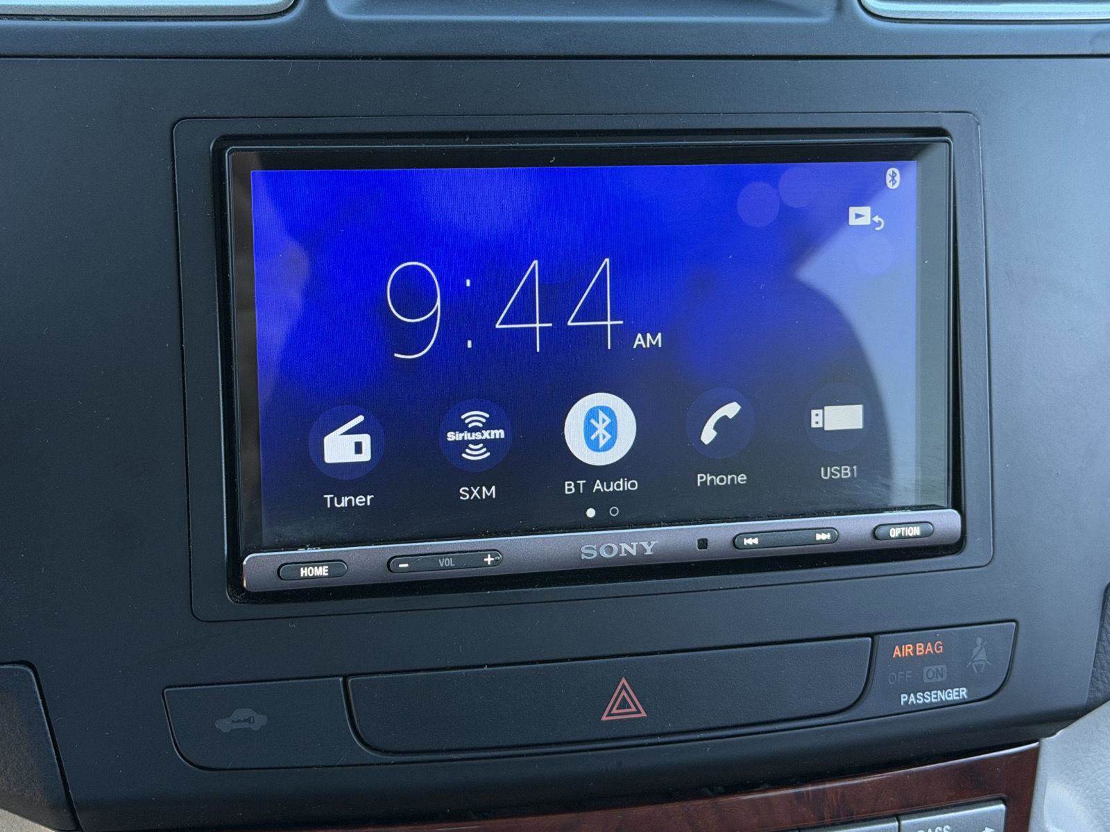Used 2012 Toyota Highlander Limited w/ Tow Pkg FWD image 13