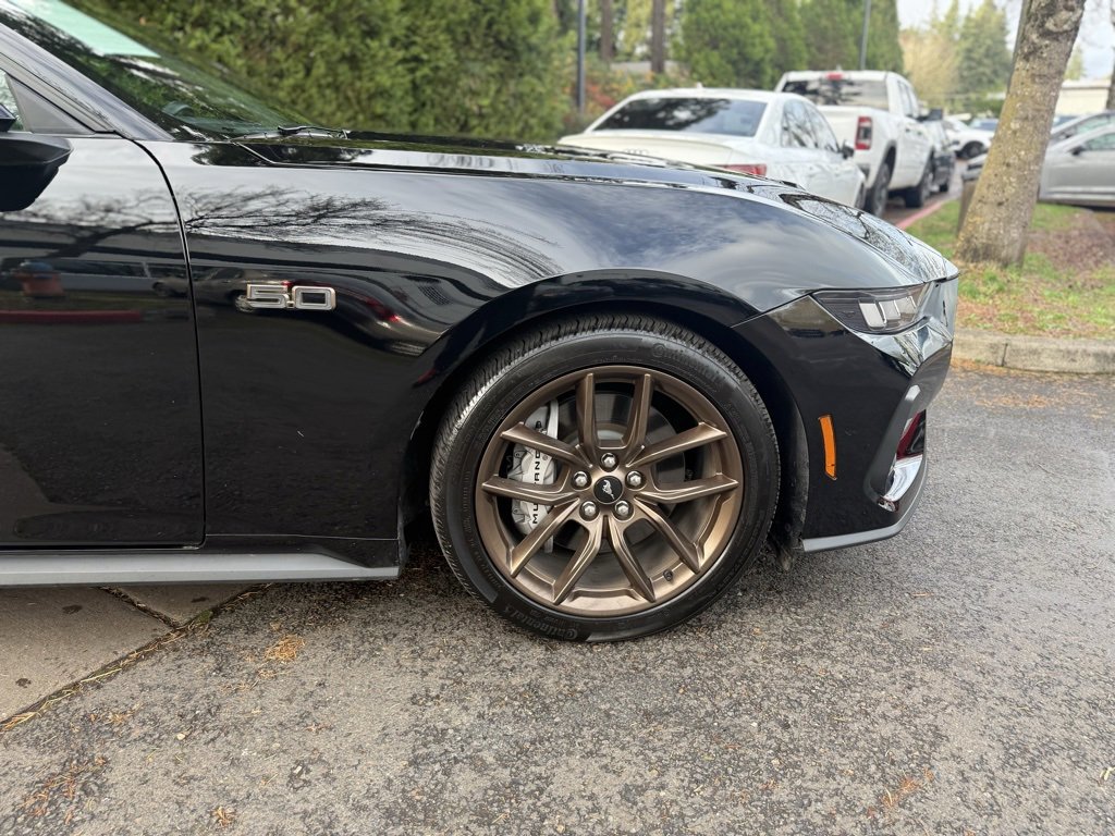 Used 2024 Ford Mustang GT Premium image 17